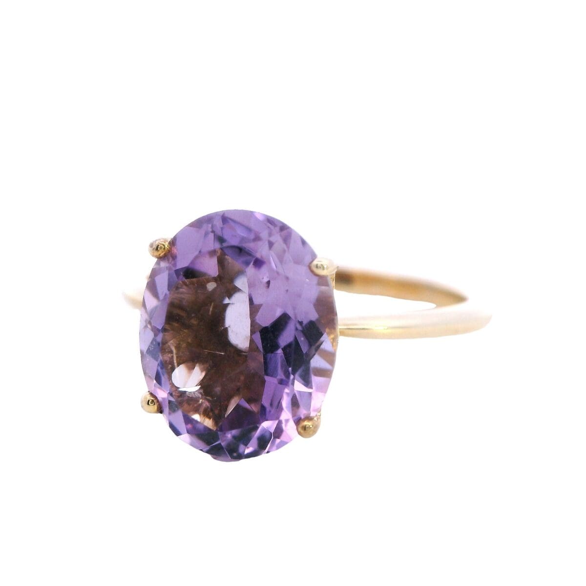 9ct yellow gold Amethyst Ring