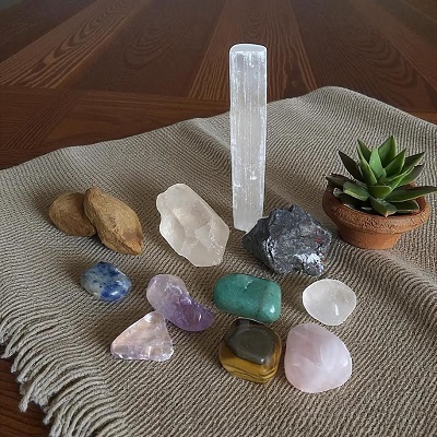Healing Assorted Crystals - Love, Healing, Grounding & Protection