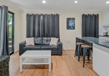 Emerald Motel Apartments